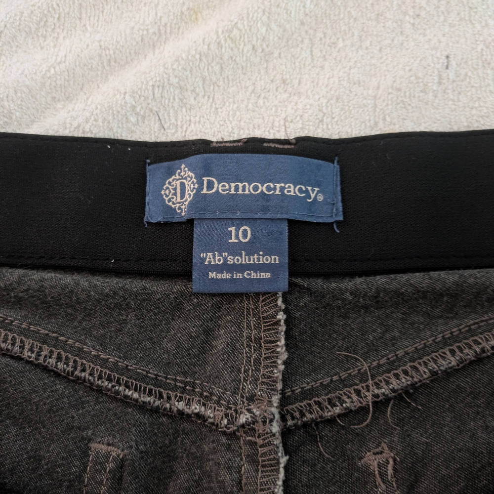 Democracy Denim Jeans - Picture 2 of 8
